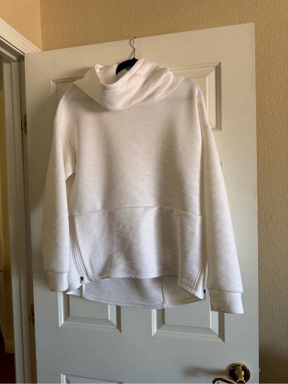 Fabletics White Women's Cowl Neck Hoodie Sweater